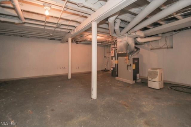 3821 Delmore Road, Cleveland Heights, OH 44121