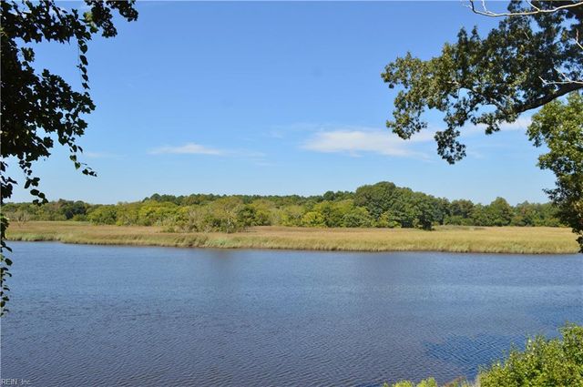 170 River Point DR, Suffolk, VA 23434