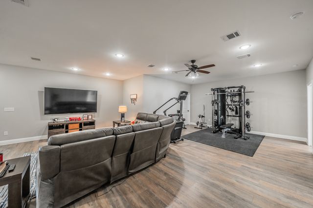 117 Rock Salt Drive, Springtown, TX 76082