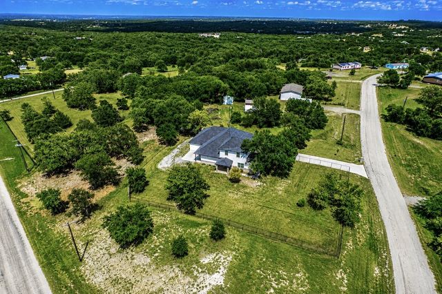 117 Rock Salt Drive, Springtown, TX 76082