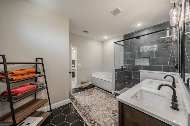 117 Rock Salt Drive, Springtown, TX 76082