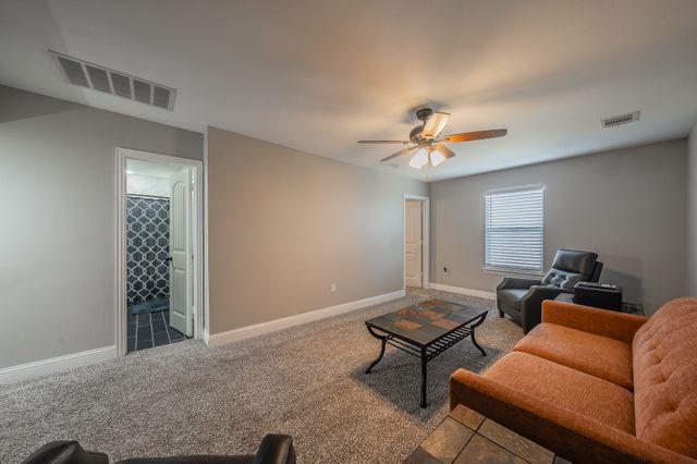 117 Rock Salt Drive, Springtown, TX 76082