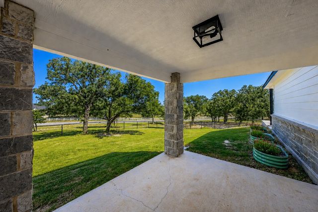 117 Rock Salt Drive, Springtown, TX 76082