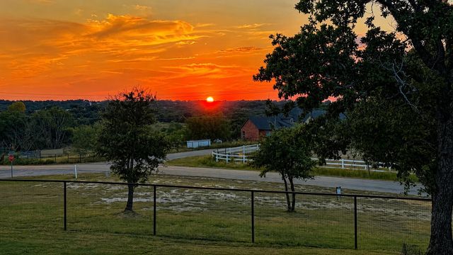117 Rock Salt Drive, Springtown, TX 76082