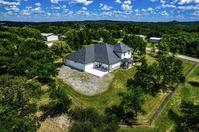 117 Rock Salt Drive, Springtown, TX 76082
