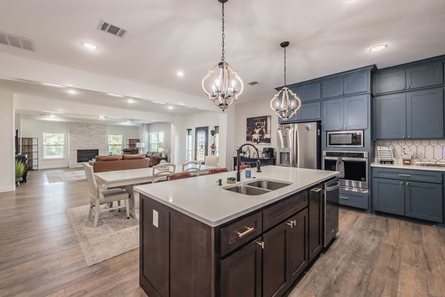 117 Rock Salt Drive, Springtown, TX 76082