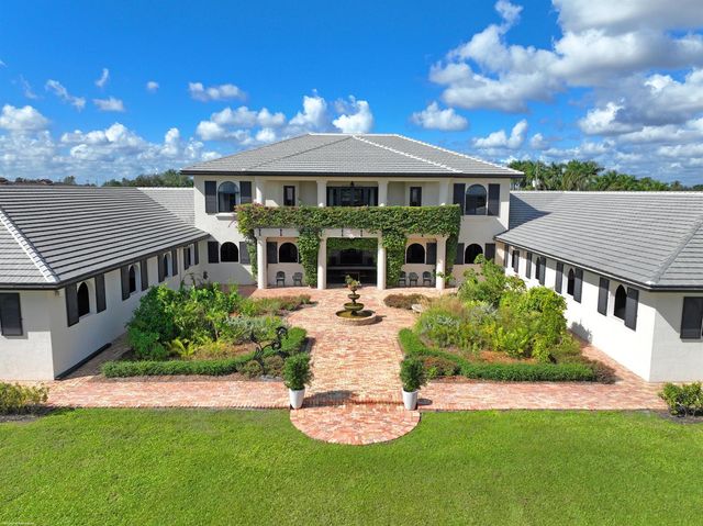 14710 Palm Beach Point Boulevard, Wellington, FL 33414