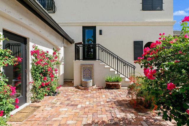 14710 Palm Beach Point Boulevard, Wellington, FL 33414