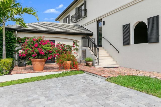 14710 Palm Beach Point Boulevard, Wellington, FL 33414