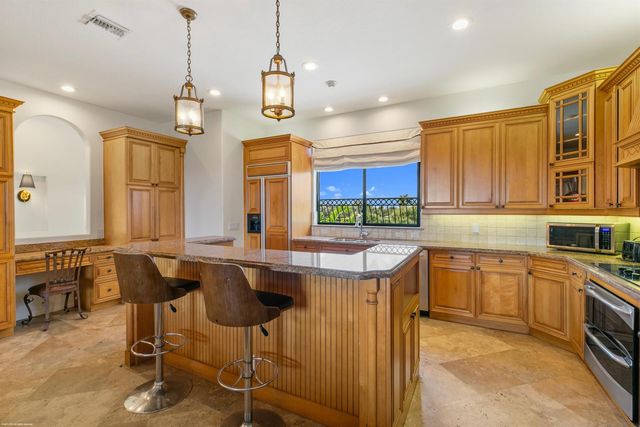 14710 Palm Beach Point Boulevard, Wellington, FL 33414