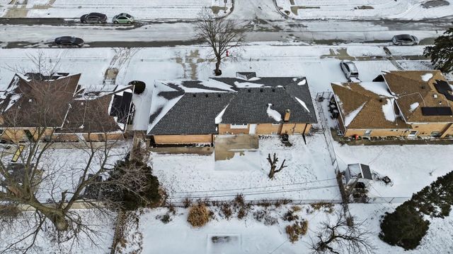 17060 Louis Avenue, South Holland, IL 60473