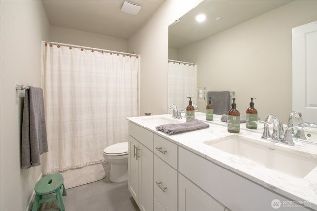 14911 202nd Avenue Court E, Bonney Lake, WA 98391