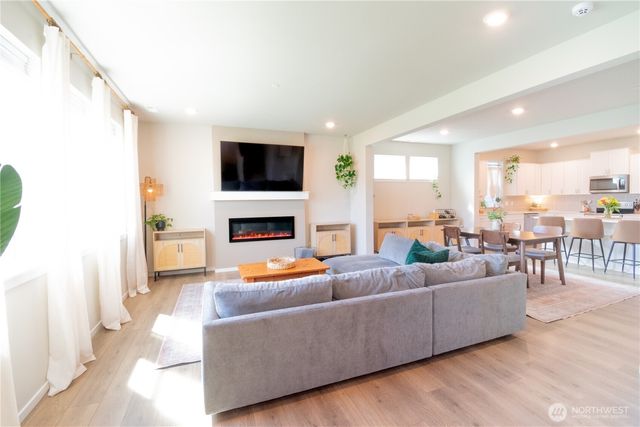 14911 202nd Avenue Court E, Bonney Lake, WA 98391