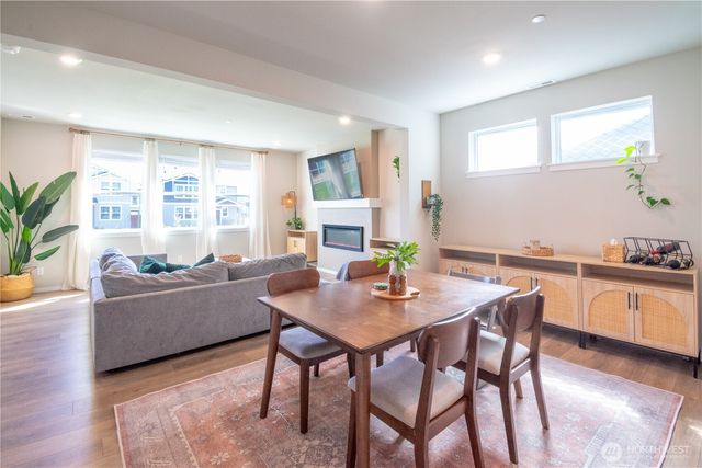 14911 202nd Avenue Court E, Bonney Lake, WA 98391