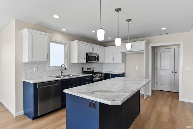 1292 Lagonda Trail, Fort Wayne, IN 46818