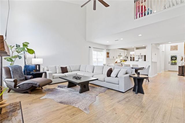 7839 Keepsake Lane, Flowery Branch, GA 30542