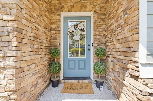 7839 Keepsake Lane, Flowery Branch, GA 30542