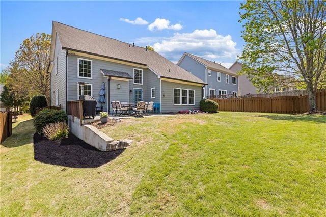 7839 Keepsake Lane, Flowery Branch, GA 30542