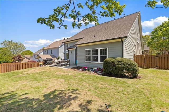 7839 Keepsake Lane, Flowery Branch, GA 30542