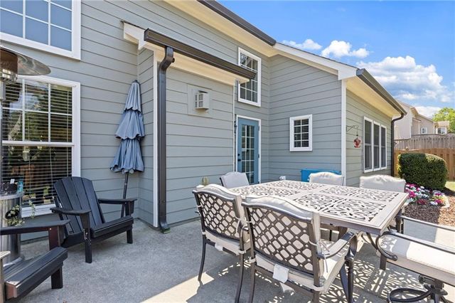 7839 Keepsake Lane, Flowery Branch, GA 30542