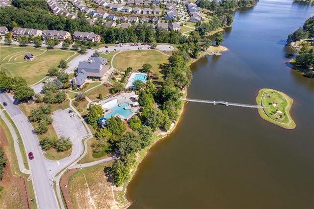 7839 Keepsake Lane, Flowery Branch, GA 30542