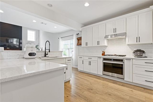 7839 Keepsake Lane, Flowery Branch, GA 30542