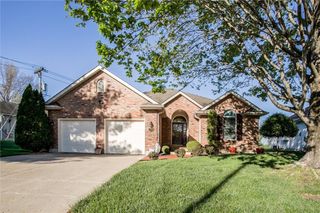 3316 S Victoria Drive, Blue Springs, MO 64015