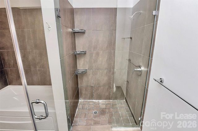 215 Pine Street N 4204, Charlotte, NC 28202