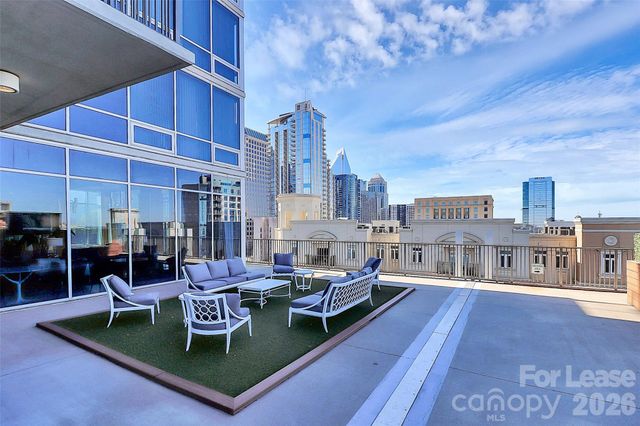 215 Pine Street N 4204, Charlotte, NC 28202