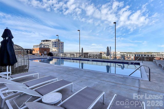 215 Pine Street N 4204, Charlotte, NC 28202