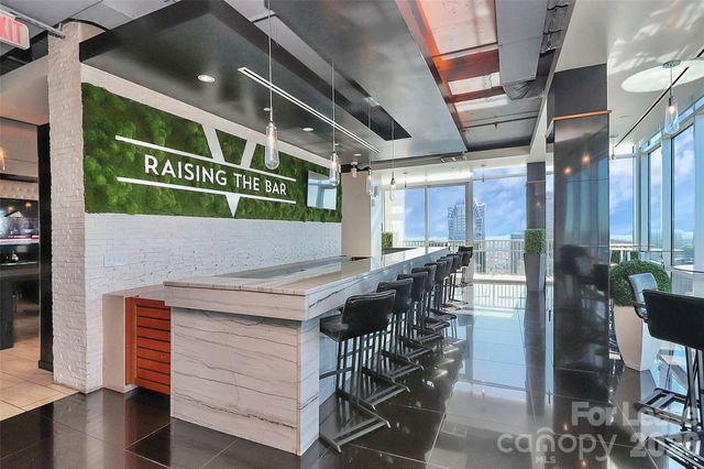 215 Pine Street N 4204, Charlotte, NC 28202