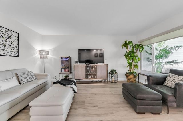 4848 NE 23RD Avenue 8A, Fort Lauderdale, FL 33308