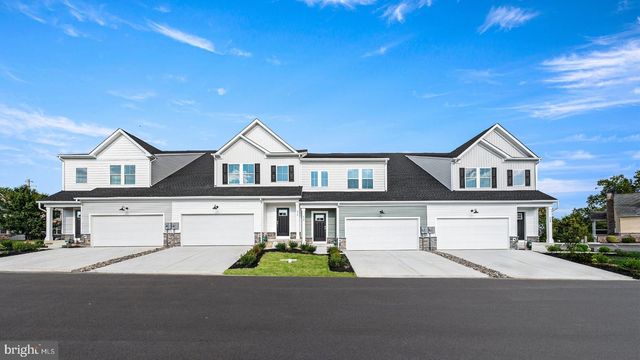 560 ARROWGRASS LN, New Castle, DE 19720