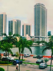 200 Leslie Dr 324, Hallandale Beach, FL 33009