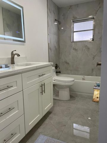 1832 SW 17th Street, Boynton Beach, FL 33426
