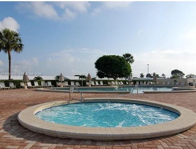 1832 SW 17th Street, Boynton Beach, FL 33426