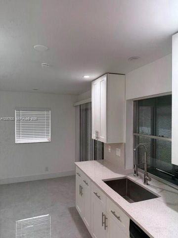 1832 SW 17th Street, Boynton Beach, FL 33426
