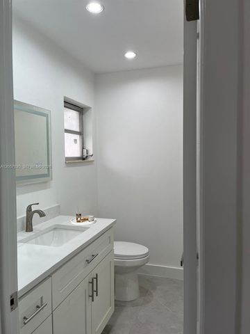 1832 SW 17th Street, Boynton Beach, FL 33426
