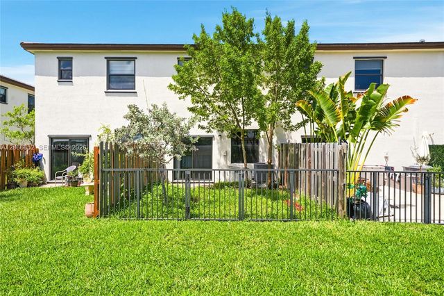 10018 SW 228th Terrace, Miami, FL 33190