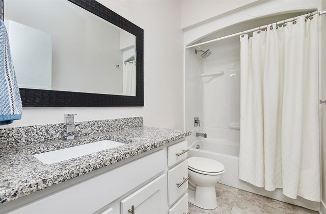 1008 NW Orchard Drive, Ankeny, IA 50023