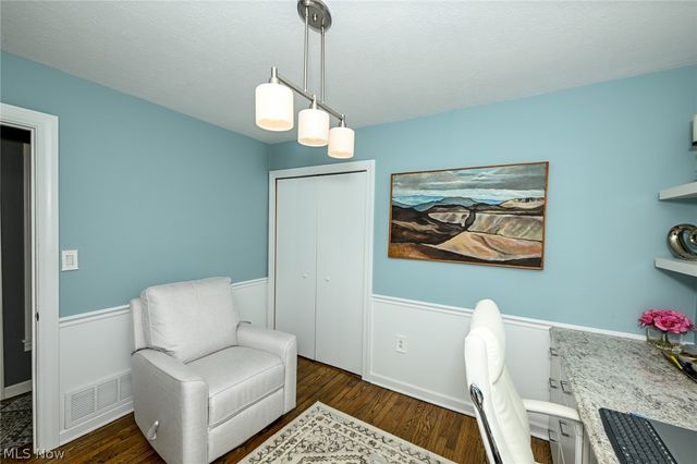 169 Kempton Drive, Berea, OH 44017