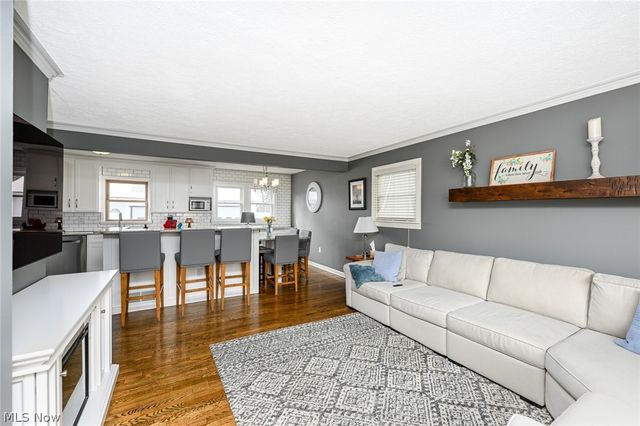 169 Kempton Drive, Berea, OH 44017