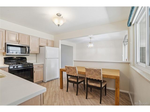 522 E Caley Dr, Centennial, CO 80121