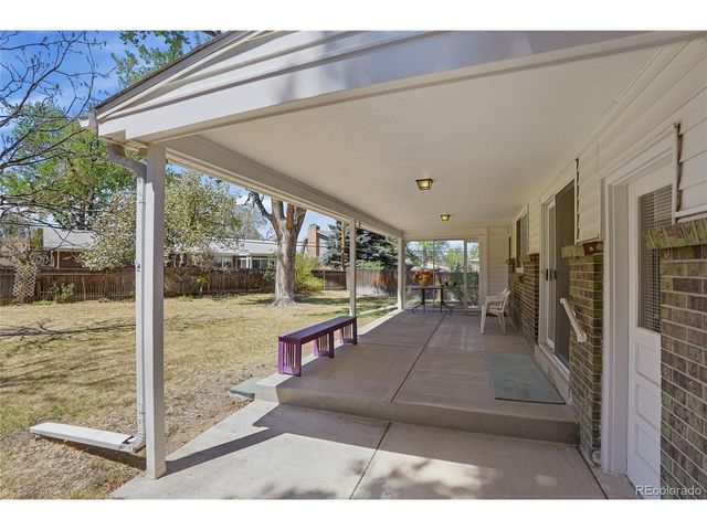 522 E Caley Dr, Centennial, CO 80121