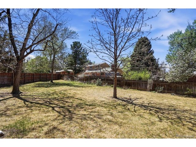522 E Caley Dr, Centennial, CO 80121