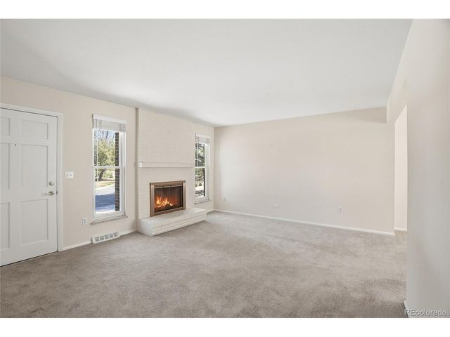 522 E Caley Dr, Centennial, CO 80121