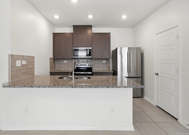 11634 Black Rose, San Antonio, TX 78245
