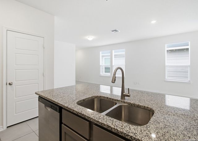 11634 Black Rose, San Antonio, TX 78245