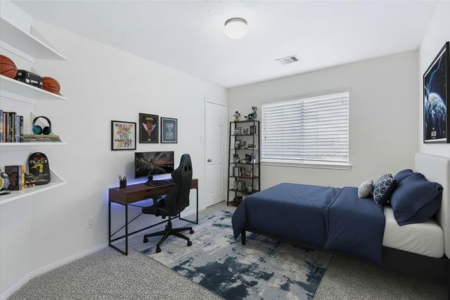 6414 Larrycrest Drive, Pearland, TX 77584
