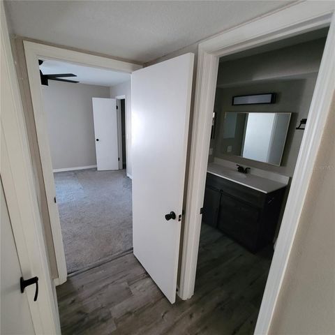 5160 CONROY ROAD 1422, Orlando, FL 32811